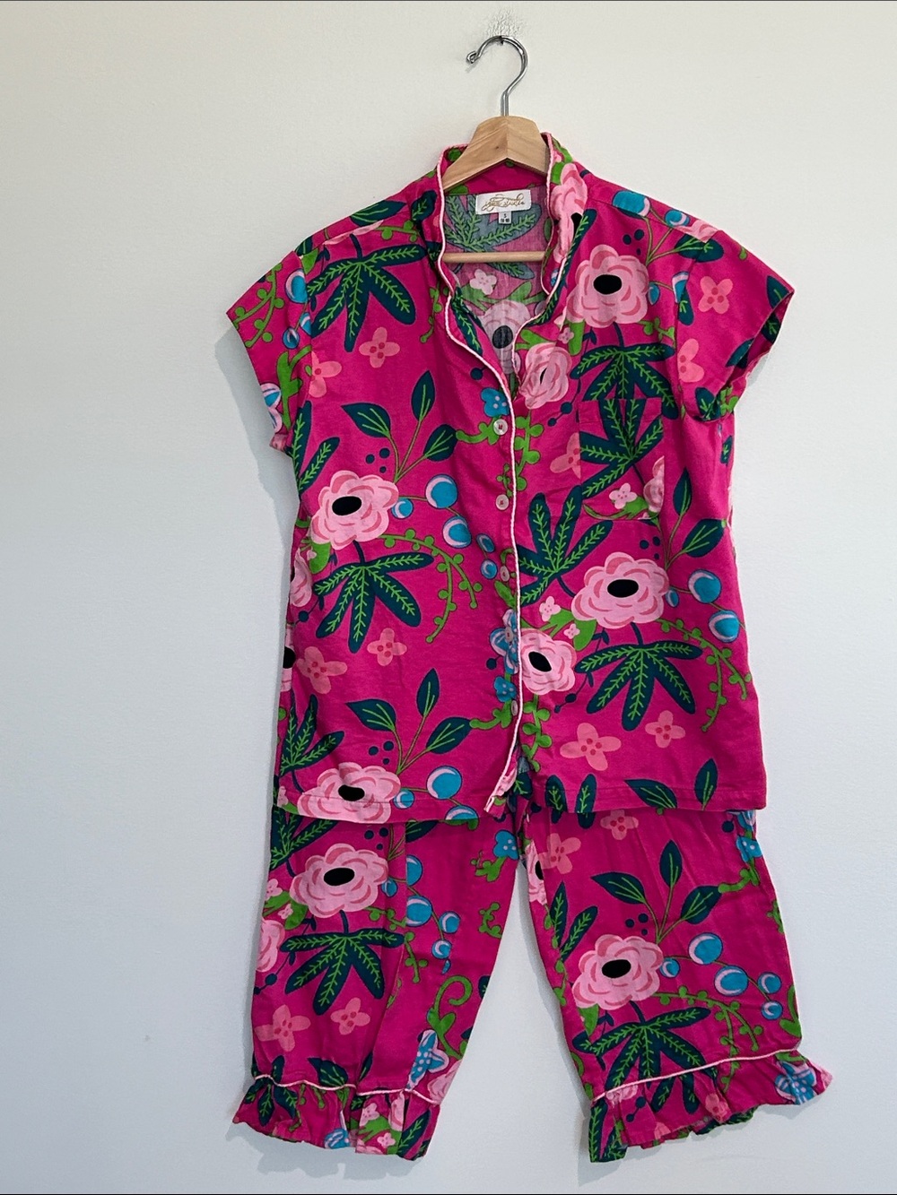 Jaye’s Studio 100% Cotton Cropped Floral Pajama Set Size Small (6-8) EUC